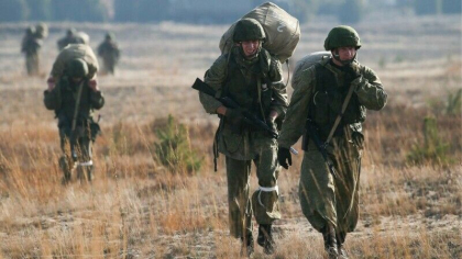 Interceptari: Soldatii rusi sunt furiosi de conditiile de pe front. „Trebuie sa ne folosim degetele ca pe niste baionete” Interceptari: Soldatii rusi sunt furiosi de conditiile de pe front. „Trebuie sa ne folosim degetele ca pe niste baionete”