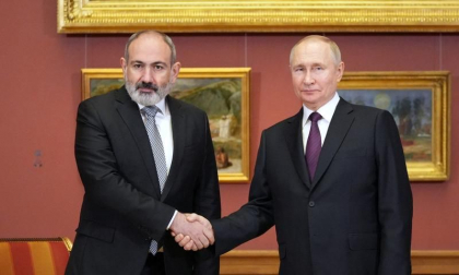Kremlinul respinge vehement acuzatiile Armeniei ca Rusia a abandonat-o in fata agresiunii azere
