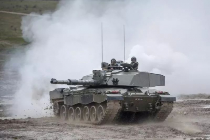 Armata ucraineana a pierdut primul sau tanc Challenger 2 primit din Marea Britanie - VIDEO Armata ucraineana a pierdut primul sau tanc Challenger 2 primit din Marea Britanie - VIDEO