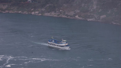 Un grup de romani a ramas blocat pe un feribot intre insulele Skiathos si Volos din cauza furtunilor extreme din Grecia Un grup de romani a ramas blocat pe un feribot intre insulele Skiathos si Volos din cauza furtunilor extreme din Grecia