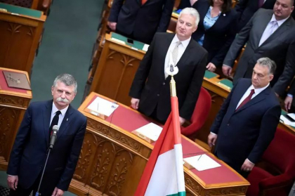 Presedintele parlamentului Ungariei compara birocratia UE cu o „tumoare canceroasa” si spera ca relatia cu SUA sa revina la „normal” ca pe vremea lui Trump