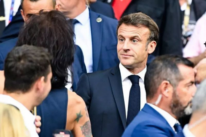 Emmanuel Macron a fost huiduit si fluierat de public in timpul ceremoniei de deschidere a Cupei Mondiale de rugby - VIDEO 