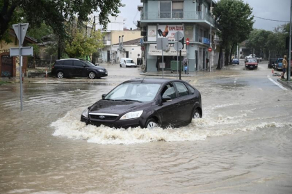 Inundatiile din Grecia - Dimensiunea dezastrului se dezvaluie pe masura ce apele se retrag - VIDEO Inundatiile din Grecia - Dimensiunea dezastrului se dezvaluie pe masura ce apele se retrag - VIDEO