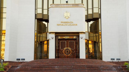 A fost constituita Comisia de stat pentru organizarea funeraliilor primului presedinte al Republicii Moldova, Mircea Snegur. Maia Sandu a semnat un decret in acest sens /DOC
