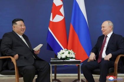 Rusia si Coreea de Nord nu au semnat niciun acord militar in timpul summitului Putin-Kim, sustine Kremlinul Rusia si Coreea de Nord nu au semnat niciun acord militar in timpul summitului Putin-Kim, sustine Kremlinul