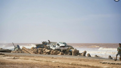 Orasul libian Derna, devastat de inundatii, se lupta sa faca fata miilor de cadavre