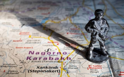 Azerbaidjanul si Armenia au ajuns la un acord de incetare a focului in Nagorno-Karabah. Acordul include desfiintarea armatei locale a separatistilor armeni
