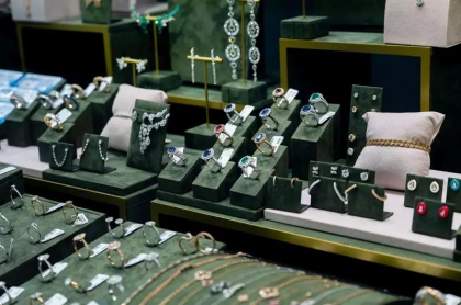 Putin, razboiul diamantelor in schimbul armelor: Moscova vrea minele Grupului Wagner
