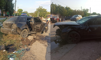 Ce spune politia despre accidentul publicat pe TikTok in care doi tineri au ajuns cu masina intr-un sant - GALERIE FOTO Ce spune politia despre accidentul publicat pe TikTok in care doi tineri au ajuns cu masina intr-un sant - GALERIE FOTO