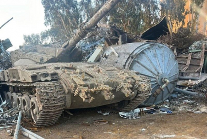Un tanc furat dintr-o baza militara, gasit intr-un depozit de fier vechi, in Israel. Este a doua „disparitie” misterioasa din acest an