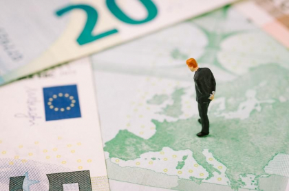 Razboiul din Ucraina a lovit economiile europene, dar ce e mai rau abia urmeaza sa vina - studiu al Bancii Nationale a Elvetiei. Germania este cea mai afectata tara Razboiul din Ucraina a lovit economiile europene, dar ce e mai rau abia urmeaza sa vina - studiu al Bancii Nationale a Elvetiei. Germania este cea mai afectata tara