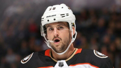 Nic Kerdiles a murit intr-un teribil accident de circulatie. Fostul star din hocheiul american avea doar 29 de ani Nic Kerdiles a murit intr-un teribil accident de circulatie. Fostul star din hocheiul american avea doar 29 de ani