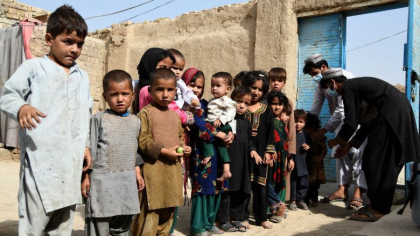 Afganistanul a lansat o campanie de vaccinare a peste 11 milioane de copii impotriva poliomielitei Afganistanul a lansat o campanie de vaccinare a peste 11 milioane de copii impotriva poliomielitei