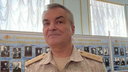 Rusii lanseaza un al doilea videoclip cu amiralul marinei ruse la Marea Neagra sustinand ca este in viata - VIDEO Rusii lanseaza un al doilea videoclip cu amiralul marinei ruse la Marea Neagra sustinand ca este in viata - VIDEO