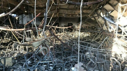 „Fratele meu si sotia mea zac acum, sunt morti”. Marturiile supravietuitorilor incendiului devastator de la nunta din Irak „Fratele meu si sotia mea zac acum, sunt morti”. Marturiile supravietuitorilor incendiului devastator de la nunta din Irak