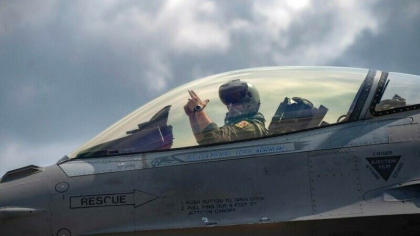 SUA au inceput antrenamentul in limba engleza pentru pilotii ucraineni de F-16 SUA au inceput antrenamentul in limba engleza pentru pilotii ucraineni de F-16