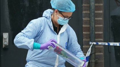 Cine este autorul crimei din Londra, acuzat de moartea unei fete de 15 ani, injunghiata in timp ce mergea la scoala Cine este autorul crimei din Londra, acuzat de moartea unei fete de 15 ani, injunghiata in timp ce mergea la scoala