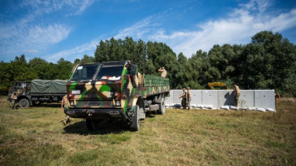 Romania isi intareste apararea la Dunare pentru a impiedica razboiul din Ucraina sa se extinda in spatiul NATO Romania isi intareste apararea la Dunare pentru a impiedica razboiul din Ucraina sa se extinda in spatiul NATO