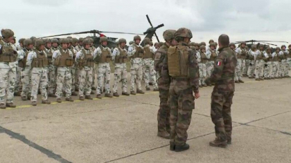 Marea Britanie vrea sa ofere pregatire militara pe teritoriul Ucrainei