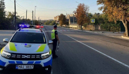 Alarmant. 20 de soferi au fost prinsi bauti la volan, iar peste 800 au incalcat limita de viteza, weekendul trecut Alarmant. 20 de soferi au fost prinsi bauti la volan, iar peste 800 au incalcat limita de viteza, weekendul trecut