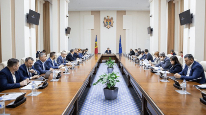 A fost convocata sedinta CSE. Prim-ministrul: „Institutiile statului nu vor admite ca membrii unei grupari criminale organizate sa fraudeze alegerile” /DOC A fost convocata sedinta CSE. Prim-ministrul: „Institutiile statului nu vor admite ca membrii unei grupari criminale organizate sa fraudeze alegerile” /DOC