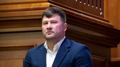 Aprobat. Cererea de demisie a lui Iulian Muntean, invinuit de coruptie, acceptata de deputati