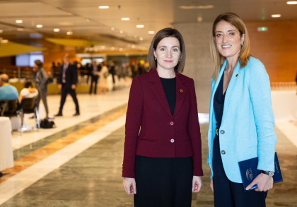 Sefa statului s-a intalnit cu presedintele Parlamentului European, la Granada: „Moldova isi ia in serios angajamentele de aderare si este pregatita sa se aseze la masa negocierilor” Sefa statului s-a intalnit cu presedintele Parlamentului European, la Granada: „Moldova isi ia in serios angajamentele de aderare si este pregatita sa se aseze la masa negocierilor”