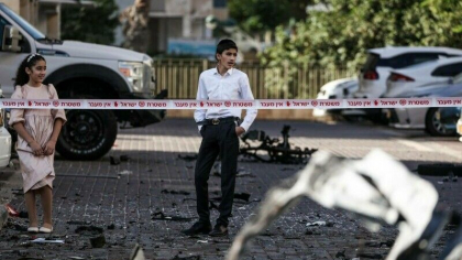 Ce se stie despre israelienii luati ostatici de Hamas. Copii, femei, batrani si persoane cu dizabilitati, printre cei rapiti