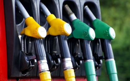 Soferii vor plati mai putin. ANRE anunta ieftiniri la carburanti. Cat va costa benzina si motorina - FOTO Soferii vor plati mai putin. ANRE anunta ieftiniri la carburanti. Cat va costa benzina si motorina - FOTO