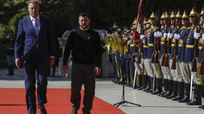 Iohannis si Zelenski cer Guvernelor sa rezolve problema distinctiei artificiale dintre limba romana si moldoveneasca Iohannis si Zelenski cer Guvernelor sa rezolve problema distinctiei artificiale dintre limba romana si moldoveneasca