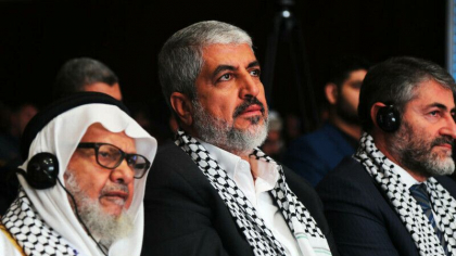 Khaled Meshaal, fostul sef al Hamas, apel la „vecini” sa se alature razboiului impotriva Israelului
Khaled Meshaal, fostul sef al Hamas, apel la „vecini” sa se alature razboiului impotriva Israelului