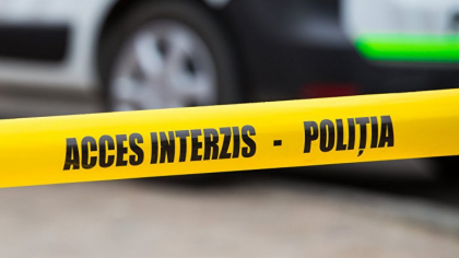 Caz tragic la Ungheni. O femeie a murit, dupa ce a fost snopita in bataie de iubitul ei. Barbatul, retinut de politisti Caz tragic la Ungheni. O femeie a murit, dupa ce a fost snopita in bataie de iubitul ei. Barbatul, retinut de politisti