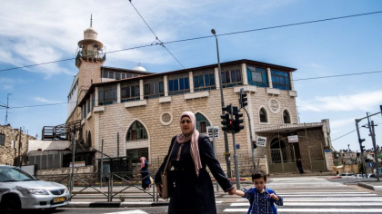 Parintii din Israel sunt indemnati sa stearga conturile copiilor de pe retelele de socializare. Imaginile sangeroase pot fi daunatoare Parintii din Israel sunt indemnati sa stearga conturile copiilor de pe retelele de socializare. Imaginile sangeroase pot fi daunatoare