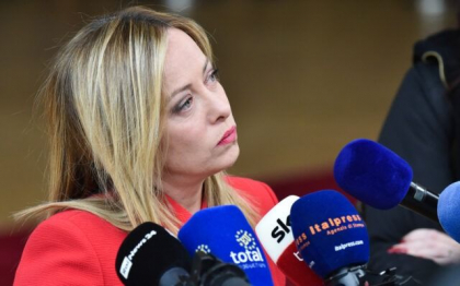 Un cunoscut jurnalist italian, amendat pentru ca a insultat-o intr-un interviu pe Georgia Meloni. Roberto Saviano a criticat pozitia actualului premier italian privind migrantii
Un cunoscut jurnalist italian, amendat pentru ca a insultat-o intr-un interviu pe Georgia Meloni. Roberto Saviano a criticat pozitia actualului premier italian privind migrantii