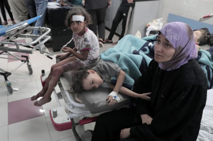 LIVE TEXT. Razboi in Israel: Mesajul Armatei israeliene catre locuitorii din Gaza / Armata Israelului cere ca 1,1 milioane de palestinieni sa fie mutati in 24 de ore / Ofensiva terestra pare iminenta
LIVE TEXT. Razboi in Israel: Mesajul Armatei israeliene catre locuitorii din Gaza / Armata Israelului cere ca 1,1 milioane de palestinieni sa fie mutati in 24 de ore / Ofensiva terestra pare iminenta