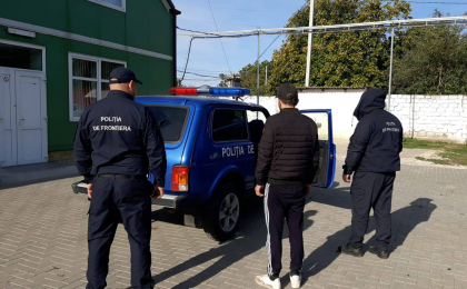 Un ucrainean, cautat de INTERPOL pentru rapirea unei persoane si furt de automobile, prins in Republica Moldova Un ucrainean, cautat de INTERPOL pentru rapirea unei persoane si furt de automobile, prins in Republica Moldova