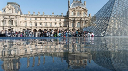 Muzeul Luvru din Paris, evacuat. Care este motivul Muzeul Luvru din Paris, evacuat. Care este motivul