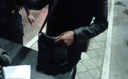 „Iepurasul” din autocar: Un moldovean, prins cu acte false, cu care intentiona sa se angajeze la munca in Franta - FOTO „Iepurasul” din autocar: Un moldovean, prins cu acte false, cu care intentiona sa se angajeze la munca in Franta - FOTO