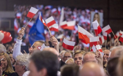 LIVE Alegeri parlamentare in Polonia: Exit-poll – PiS 36,8%, Platforma Civica 31,6%, Confederatia 6,2%/ Donald Tusk: „Democratia a castigat! I-am scos de la putere”. Kaczynski: ”Indiferent care va fi repartizarea voturilor, vom face totul si vom castiga”. Record istoric al prezentei la vot: 72,9% LIVE Alegeri parlamentare in Polonia: Exit-poll – PiS 36,8%, Platforma Civica 31,6%, Confederatia 6,2%/ Donald Tusk: „Democratia a castigat! I-am scos de la putere”. Kaczynski: ”Indiferent care va fi repartizarea voturilor, vom face totul si vom castiga”. Record istoric al prezentei la vot: 72,9%