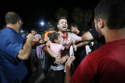 Israelul neaga „cu fermitate” ca a bombardat convoaiele de civili care paraseau Gaza. „Hamas ii ia ca scuturi uman” Israelul neaga „cu fermitate” ca a bombardat convoaiele de civili care paraseau Gaza. „Hamas ii ia ca scuturi uman”