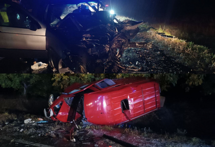 Un barbat a murit, iar alte trei persoane au ajuns la spital, dupa un accident grav produs la Ungheni - FOTO Un barbat a murit, iar alte trei persoane au ajuns la spital, dupa un accident grav produs la Ungheni - FOTO