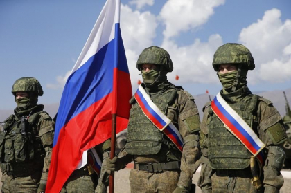 Eroii fabricati de propaganda lui Putin. Dezvaluirile unui jurnalist de investigatie rus despre ce se afla in spatele unor stiri de genul „un soldat s-a aruncat pe o grenada ca sa-si salveze camarazii”

