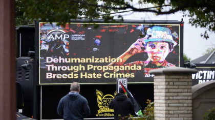 „Mama, sunt bine”: Ultimele cuvinte spuse de Wadea al-Fayoume, baietelul palestinian din SUA ucis cu zeci de lovituri de cutit „Mama, sunt bine”: Ultimele cuvinte spuse de Wadea al-Fayoume, baietelul palestinian din SUA ucis cu zeci de lovituri de cutit