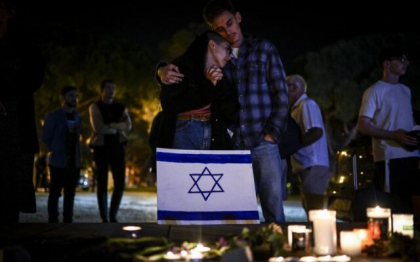 Presedintele Israelului acuza postul public britanic BBC de o relatare „atroce” a conflictului Hamas-Israel: „Este de necrezut faptul ca nu recunoaste Hamas ca organizatie terorista”
Presedintele Israelului acuza postul public britanic BBC de o relatare „atroce” a conflictului Hamas-Israel: „Este de necrezut faptul ca nu recunoaste Hamas ca organizatie terorista”