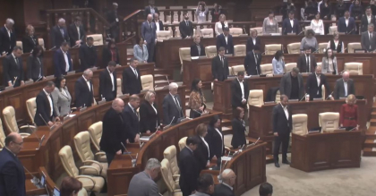 Deputatii au tinut un minut de reculegere in memoria victimelor razboiului din Israel. Igor Grosu: „Republica Moldova condamna ferm atacurile brutale efectuate de Hamas” Deputatii au tinut un minut de reculegere in memoria victimelor razboiului din Israel. Igor Grosu: „Republica Moldova condamna ferm atacurile brutale efectuate de Hamas”