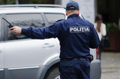 I-a dat un cap in fata unui politist, la Drochia. Un tanar de 19 ani - retinut pentru 72 de ore