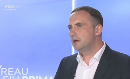Cum a reusit sa ridice o casa de peste un milion de lei, avand un salariu anual de 100 mii de lei? Raspunsul candidatului PSDE, Vadim Brinzaniuc, in cadrul dezbaterilor electorale Cum a reusit sa ridice o casa de peste un milion de lei, avand un salariu anual de 100 mii de lei? Raspunsul candidatului PSDE, Vadim Brinzaniuc, in cadrul dezbaterilor electorale