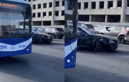 Un troleibuz si un BMW s-au ciocnit pe o strada din capitala. Imagini de la locul impactului - FOTO/VIDEO