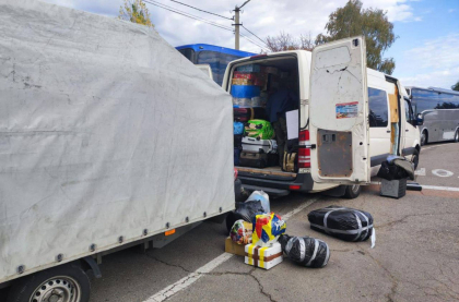 Ce a ascuns un sofer moldovean printre bagaje si colete. Vamesilor le-a spus ca nu are nimic de declarat - FOTO