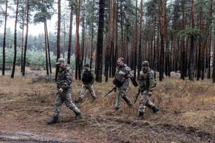 LIVE. Razboi in Ucraina, ziua 614: Soigu spune ca Rusia e pregatita de discutii pentru o solutie post-conflict. Trupele ucrainene au avansat pe axa Bahmut iar cele rusesti la vest de orasul Donetk. 60 de persoane au fost arestate in Daghestan LIVE. Razboi in Ucraina, ziua 614: Soigu spune ca Rusia e pregatita de discutii pentru o solutie post-conflict. Trupele ucrainene au avansat pe axa Bahmut iar cele rusesti la vest de orasul Donetk. 60 de persoane au fost arestate in Daghestan